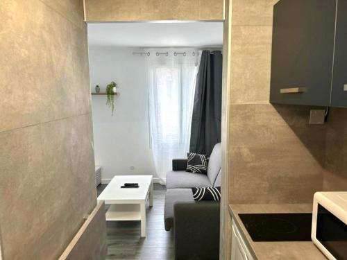 STUDIO - 4pers PROCHE GARE 10 MIN DISNEY in Bussy-Saint-Georges