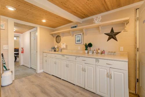 Seascapes Cottage 1-Bed by the Sea w fireplace in Grayland