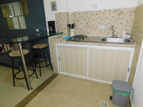 ห้องครัว, 102 Apartaestudio en Cali in เอลอินเคนิโอ