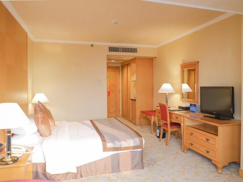 room detail thumbnail 1