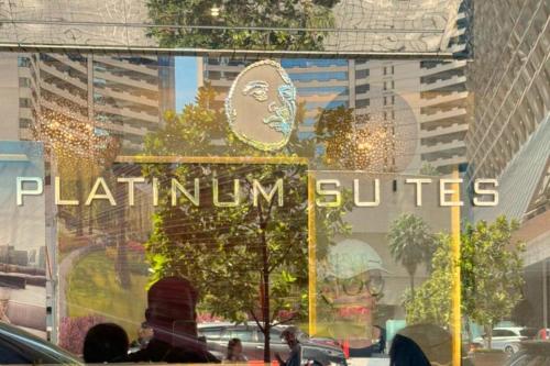 The Platinum KLCC By Sky Pool - image 8