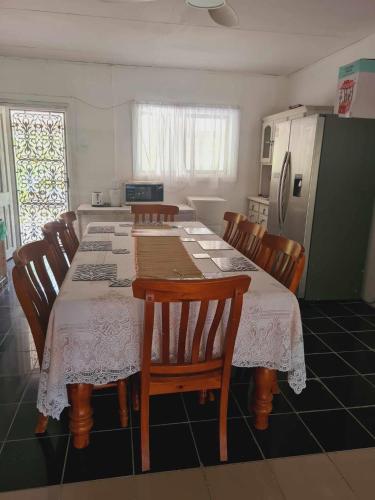 Vaikona Lodge near สนามบินลิฟูกาไอส์แลนด์