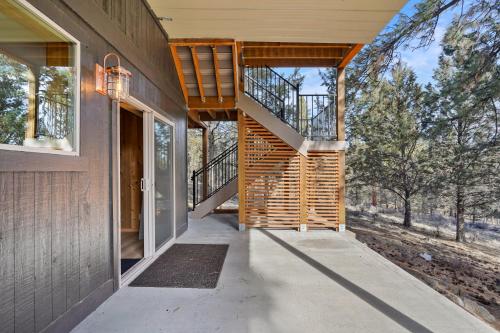 Pine Knoll - image 4