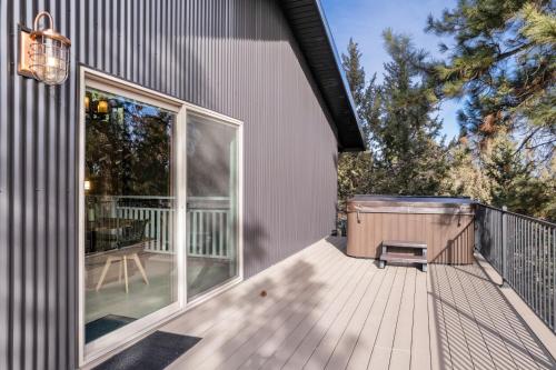 Pine Knoll - image 3