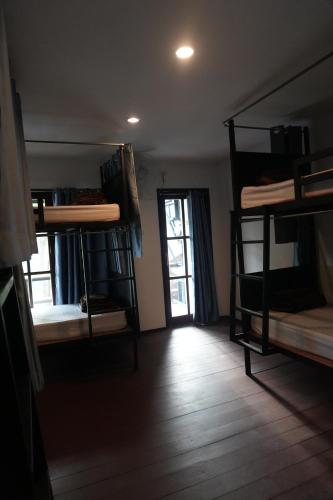 Tropical Hostel in Ko Phi Phi