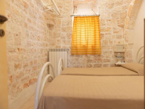 Trullo Filippo with pool near Ostuni