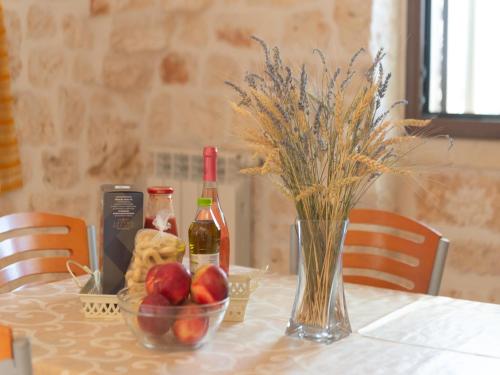 Trullo Filippo with pool near Ostuni