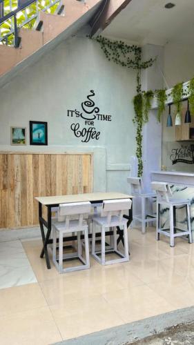 Medewi Hady Surf Camp near Bunut Bolong