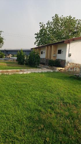 Volta Safari Guest House in Kpong