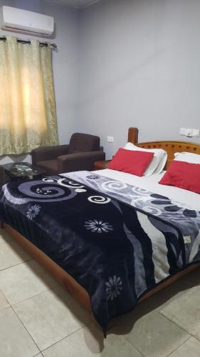 Volta Safari Guest House in Kpong