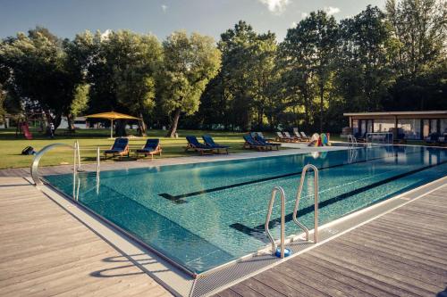 Studio with Pool View