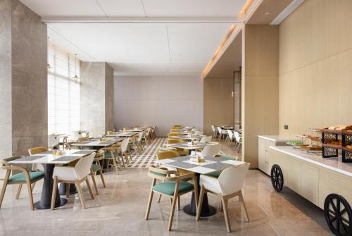 Home2 Suite by Hilton Kunming Xishan – Kunming, NE