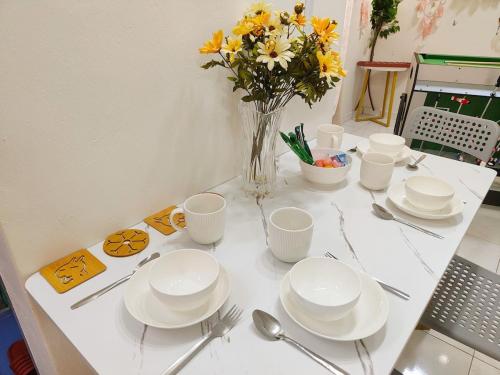 Dream Moon Home, Arcade Games machine, netfilx, majong , 60" TV Dream Moon Home, Arcade Games machine, netfilx, majong , 60" TV