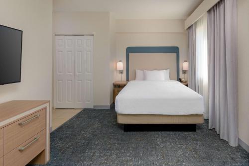 2 bedrooms, 3 beds