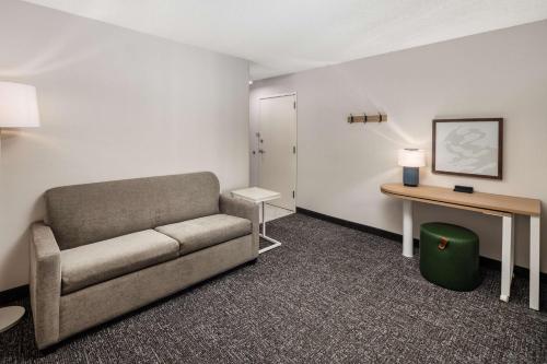 Fairfield Inn & Suites Salt Lake City Airport - image 6