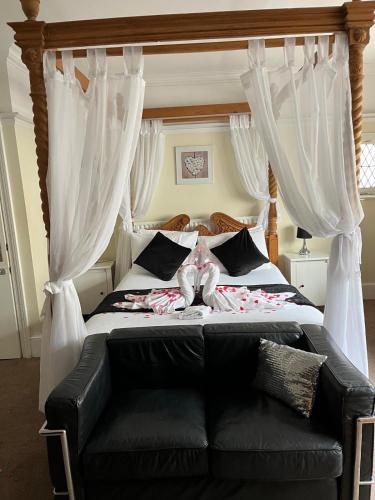 The Crown Bar & Guesthouse, Kent