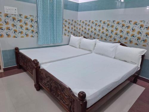 . Ambika Residency & Mahal