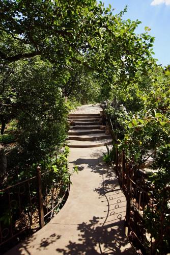 Apkārtne, Leopards Rock Bush Boutique in Bela Bela