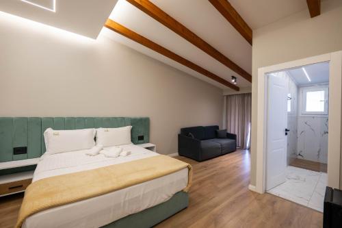 Triple Room image 2