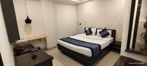 Hotel Queens Tower( A Unit Of Hotel Khyber Continental) - image 2