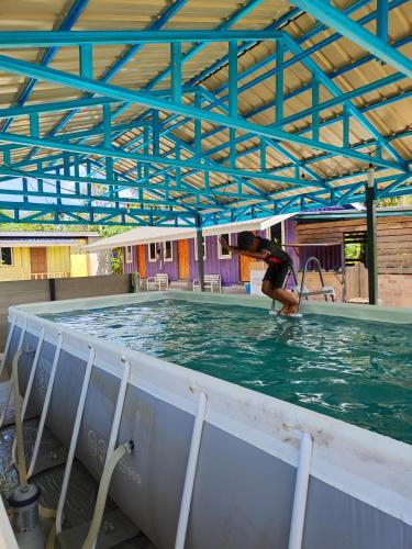 PS Din Kontenastay in كيتيريه