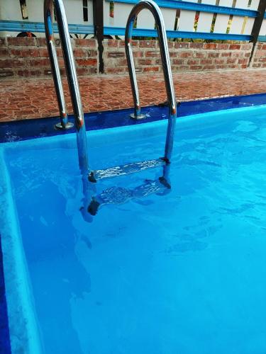 PS Din Kontenastay in كيتيريه