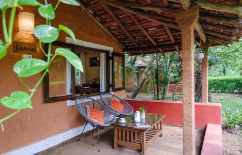 Garden, Natures Nest Resort in Mollem