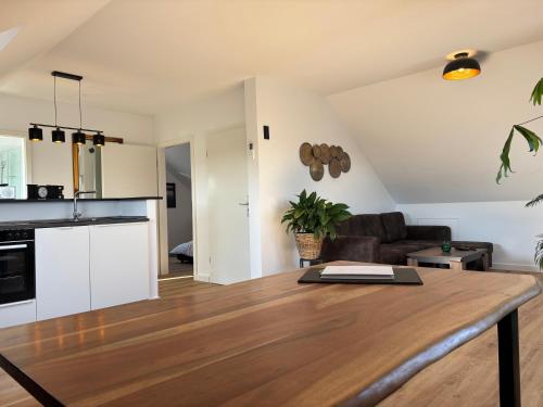 Zentrale Lage, kostenlos Parken, ideal für Pendler, Kinder und Haustiere willkommen!! (Zentrale Lage, kostenlos Parken, ideal fur Pendler, Kinder und Haustiere willkommen!!) in 卡爾斯特