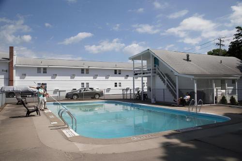 Hotelli välisilme, Lake George Residence LLC in South Glens Falls