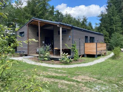 Modernes Tinyhouse Trailer Cabins am Waldrand - mit Seezugang in Eging, Deutschland