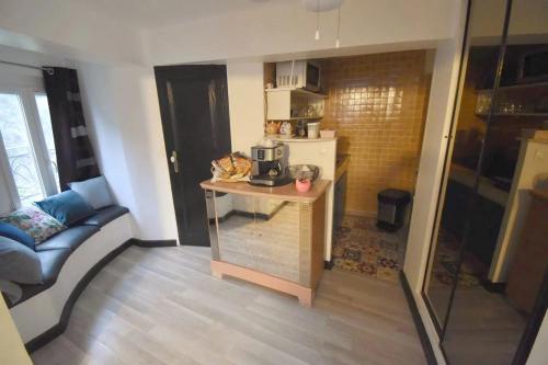 Studio climatisé et sa terrasse privée en villa (Studio climatise et sa terrasse privee en villa) in La Trinite