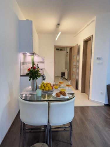 Facilities, Krisztina Apartman Duna Garden in Dunakeszi