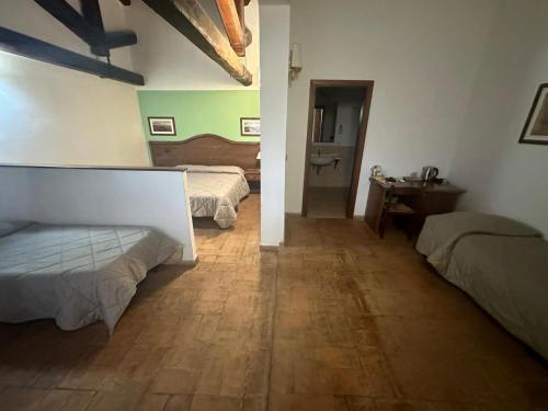 Quad room