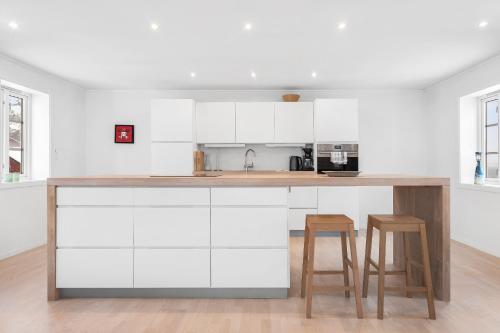 Spacious and Modern Fisherman's Cabin in Stamsund