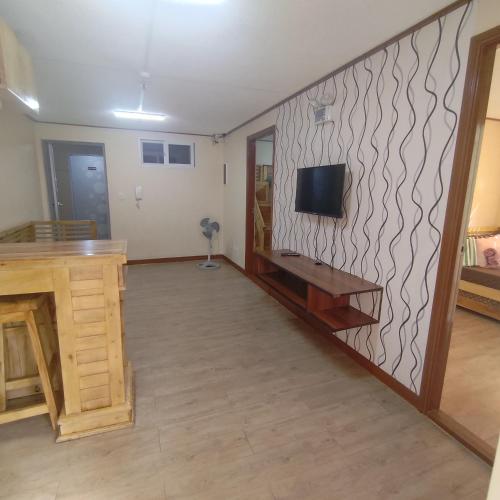 Zenmnist Properties - Two Bedroom dlx, Baguio (foto 3)