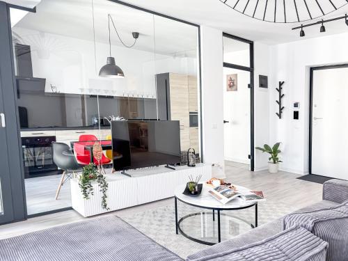 Cloud9 Noir - Modern Design