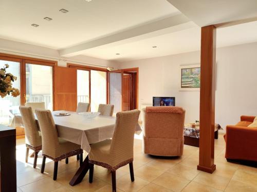 Large floor with communal pool, Tossa de Mar (foto 3)