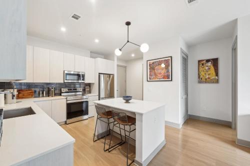 Facilities, Lux 2x2 in Midtown ATL with parking in Blandtown