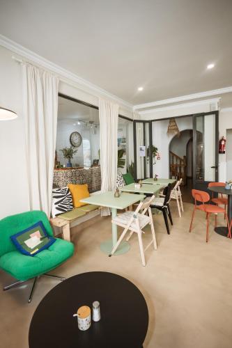 ทัศนียภาพภายนอกโรงแรม, Naim Guest House Nerja in เนร์คา