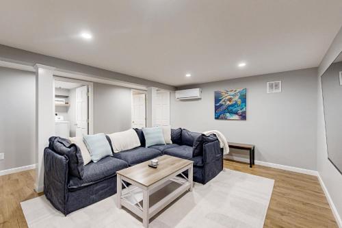 Champagne Dreams in 東丹尼斯 (MA)