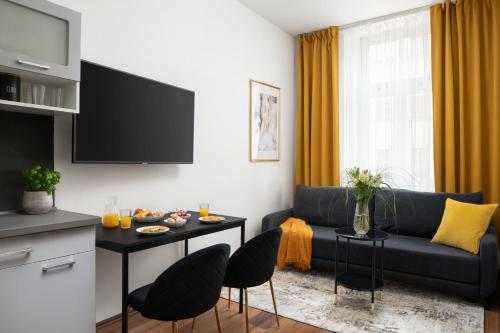 One-Bedroom Apartment image 2