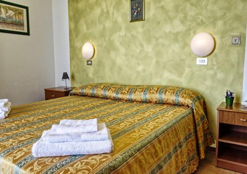 1 double bed
