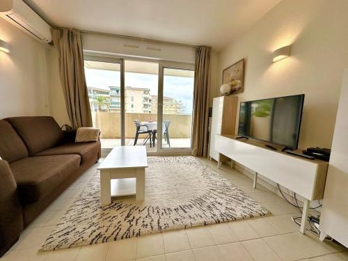 Appartement 1 chambre Vue mer piscine parking in Avenue de Cannes