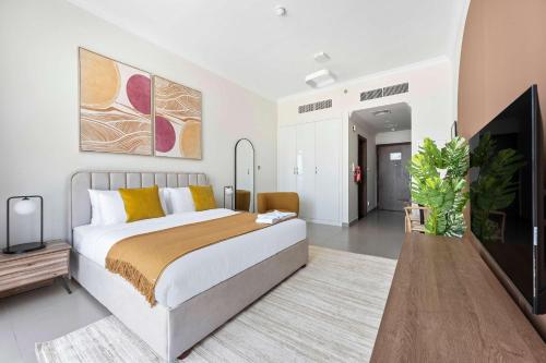 Silkhaus exquisite studio in Art Gardens with gym access - main image