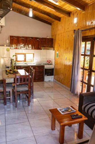 주방, Renacer Cabañas (Renacer Cabanas) in 도스 데 마요