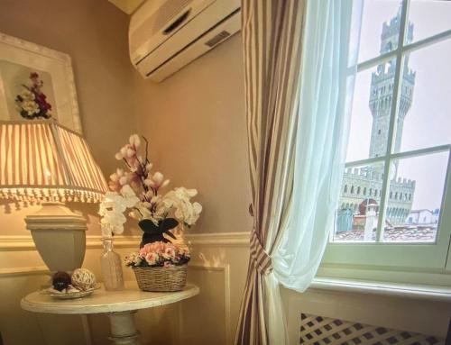 Signoria Suite Elegant With View - Daily Refresh Available, Florencie