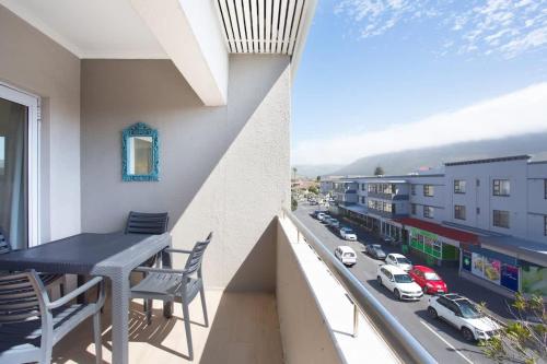 Comfort & Style apartment 200m to beach with parking - image 4