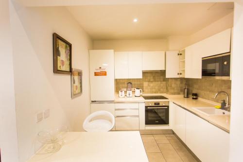 Accra Luxury Apartments at The Edge in لابون