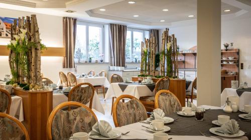 Hotel Pfalzer Hof - image 4