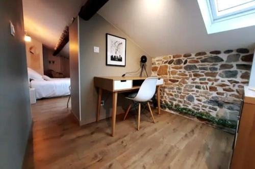 Grand appartement proche métro avec place de parking, Лион (фото 8)